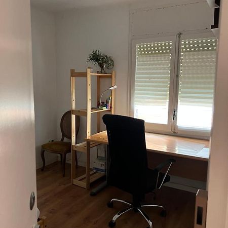 Habitacion Economica Apartment Фигерас Екстериор снимка