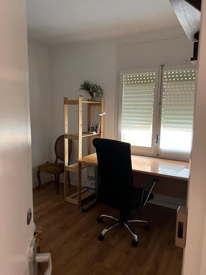 Habitacion Economica Apartment Фигерас Екстериор снимка
