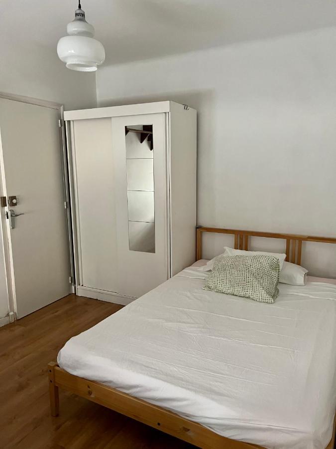 Habitacion Economica Apartment Фигерас Екстериор снимка